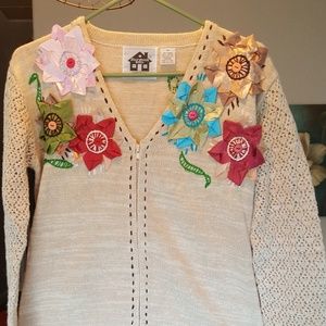 Storybook Knits Beige Hand-Knit Flower Chest